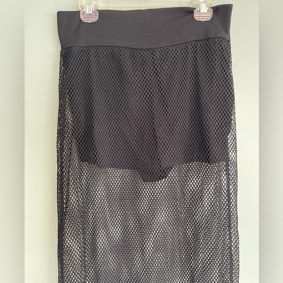 NWOT Fishnet Maxi Skirt With Built In Shorts - Picture 6 of 9